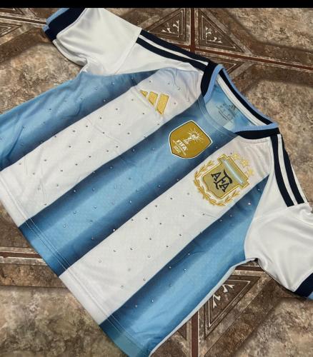 Camiseta de Mujer  Bordada con Estras - Miniatura 2