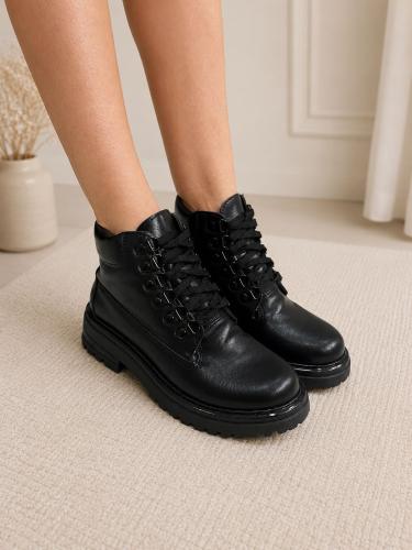 Borcego Clasico con Cordones Suela Tractorada Ecocuero - Miniatura 2