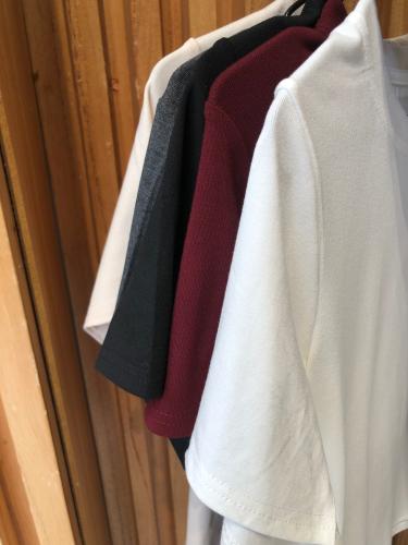 Remera Ugly - Miniatura 3