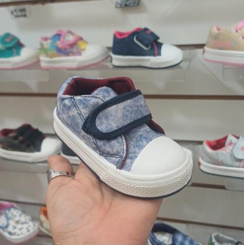 Zapatillas con Abrojos Pampero