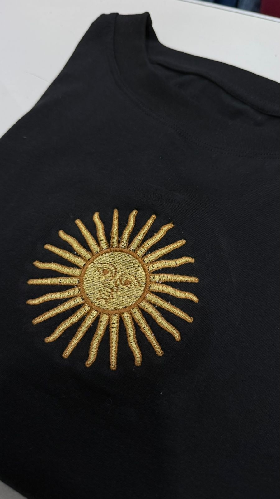 Remera Boxy Bordada - Imagen 3