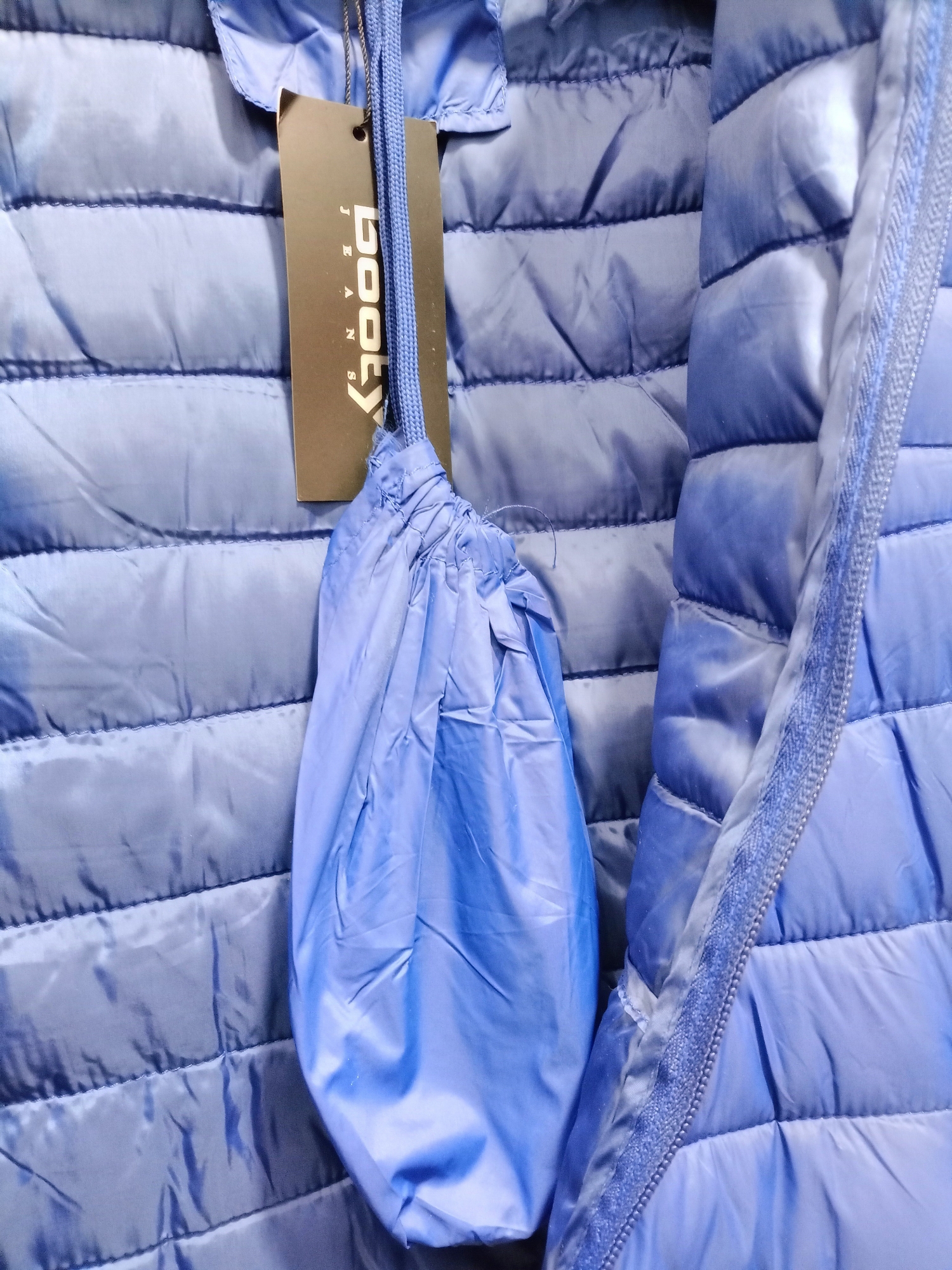 Campera Liviana con Bolsita - Imagen 3