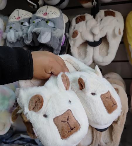 Pantufla Dama Capibara - Miniatura 3