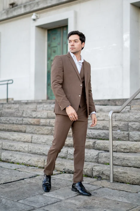 Traje de Hombre  3 Piezas Marron