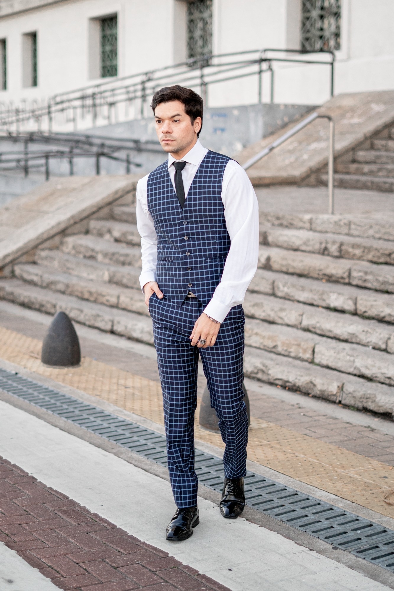 Saco Pantalón y Chaleco Azul Marino a Cuadros - Imagen 4
