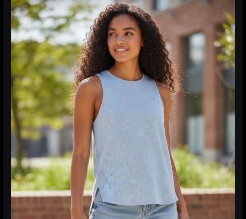 Musculosa con Abertura Atras Marca Irun - Miniatura 3