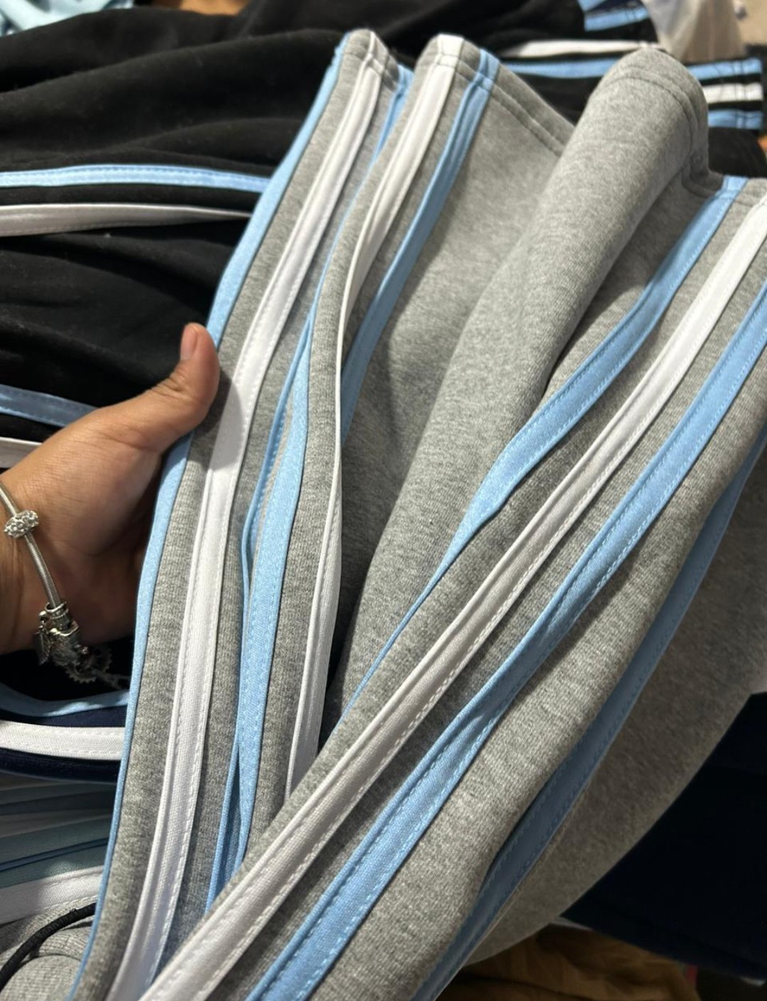 Palazo Frizado Afa - Imagen 4