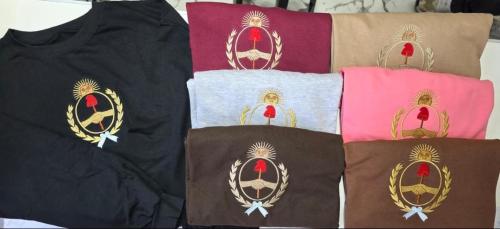 Buzo Escudo Bordado Dama