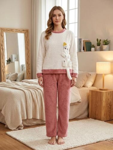 Pijama de Peluche Importado - Miniatura 4
