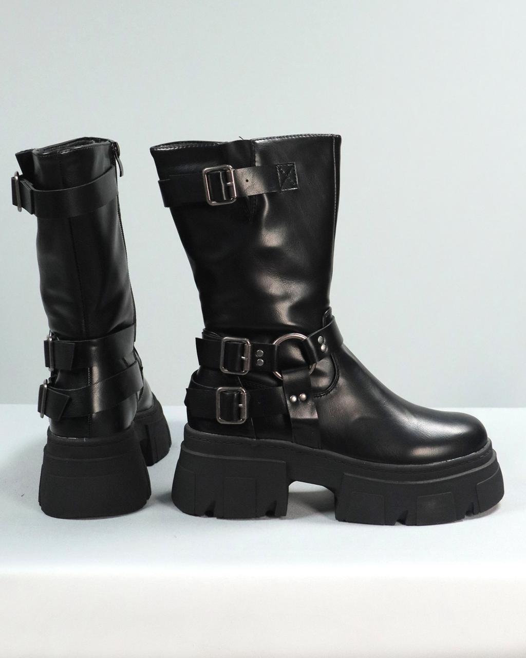 Bota Borcego de Dama Linea Importada Valka Art Luna (35 al 40) - WhatsApp%20Image%202026-04-22%20at%204.32.06%20PM%20(2).jpeg