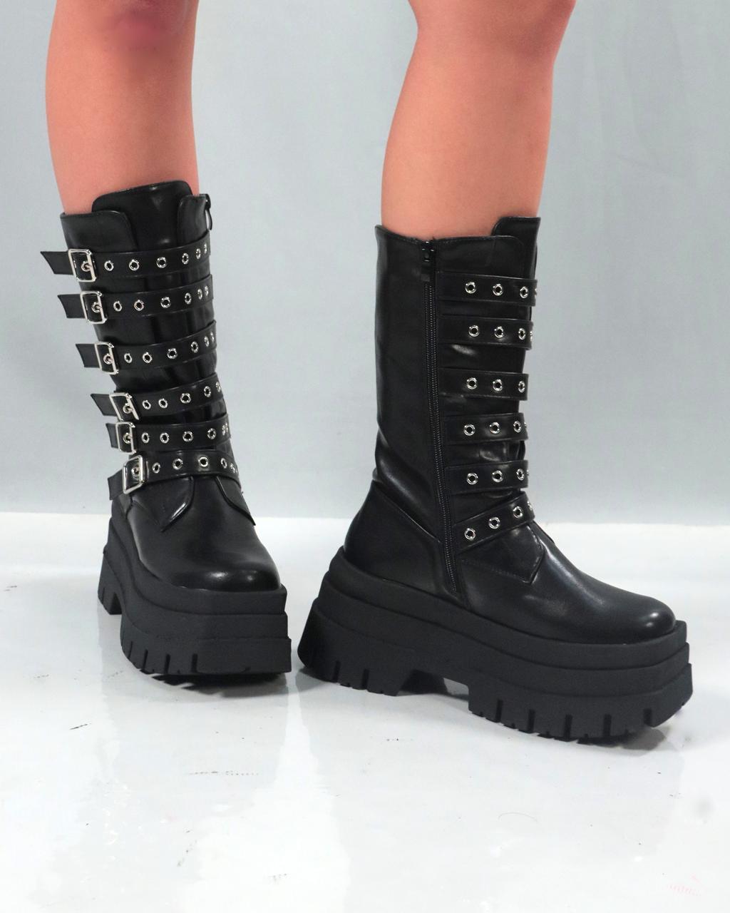 Bota Plataforma Alta Linea Importada Valka Art Elena (35 al 40) - WhatsApp%20Image%202026-04-18%20at%208.42.51%20AM.jpeg