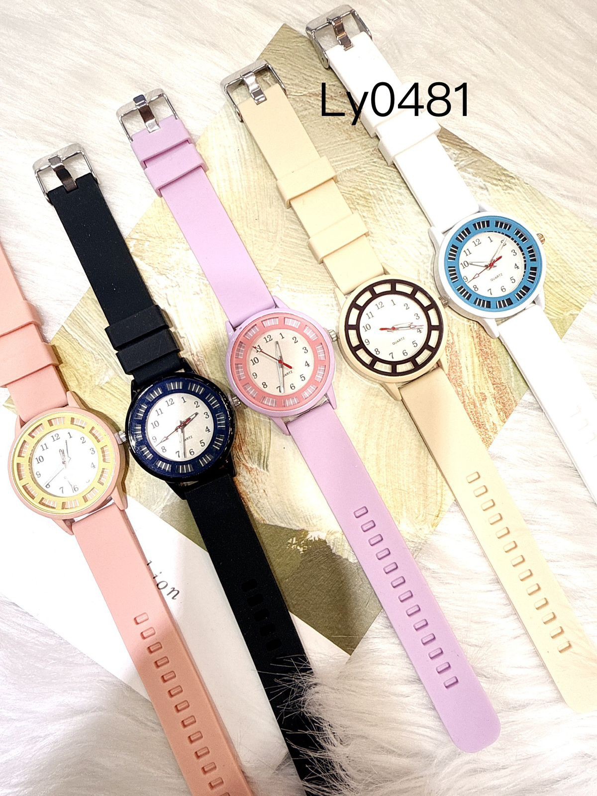 Relojes de Dama con Malla de Silicona con Detalles de Línea - Imagen 3