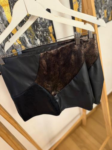 Short Eco Cuero Turkish