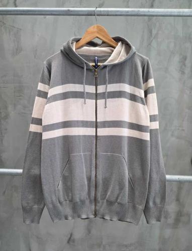 Campera de Hilo con Capucha y Cierre - Diseño a Rayas