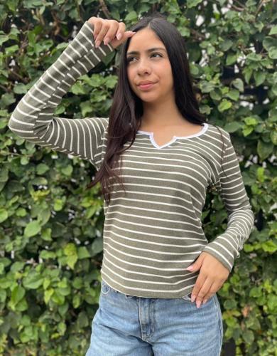 Camiseta Rayada Escote en V de Darlon - Miniatura 3