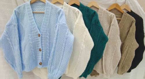Cardigan de Lana Frizada