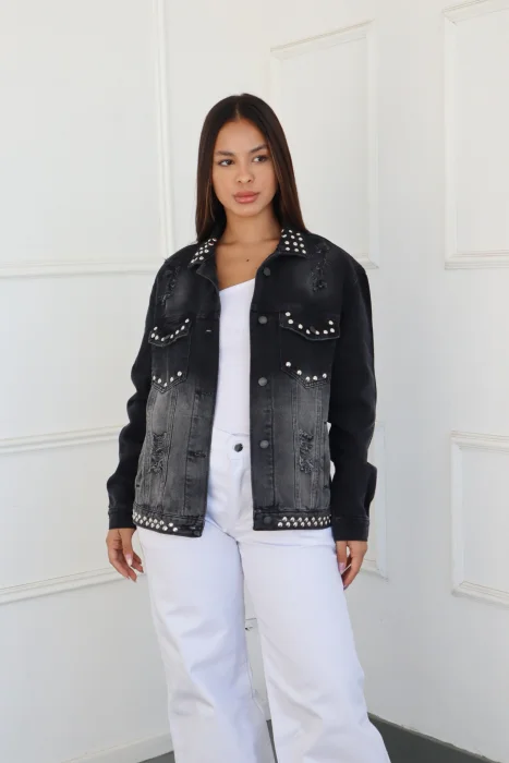 Oversize con Tachas