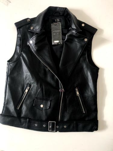 Chaleco Oversize Símil Cuero