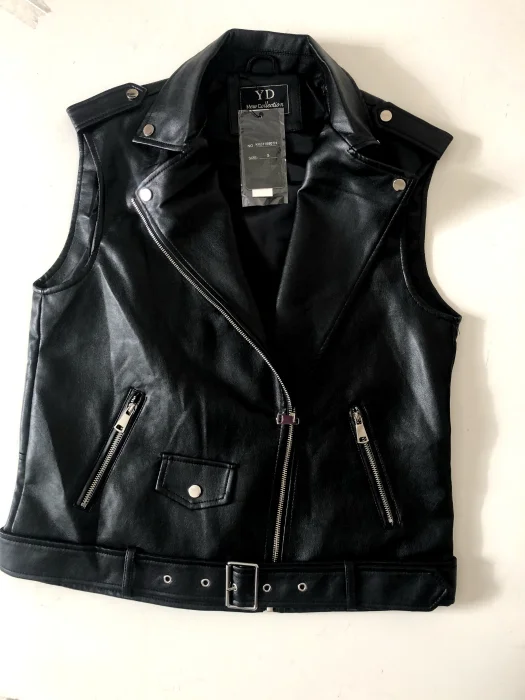 Chaleco Oversize Símil Cuero