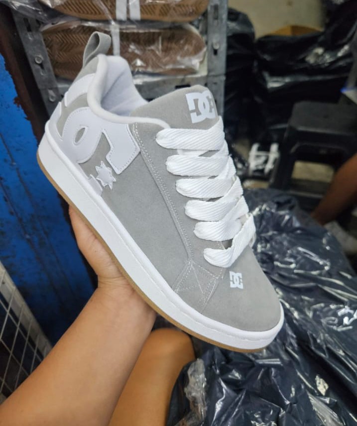 Zapas Luis Vuitton/dc Unisex - Imagen 6