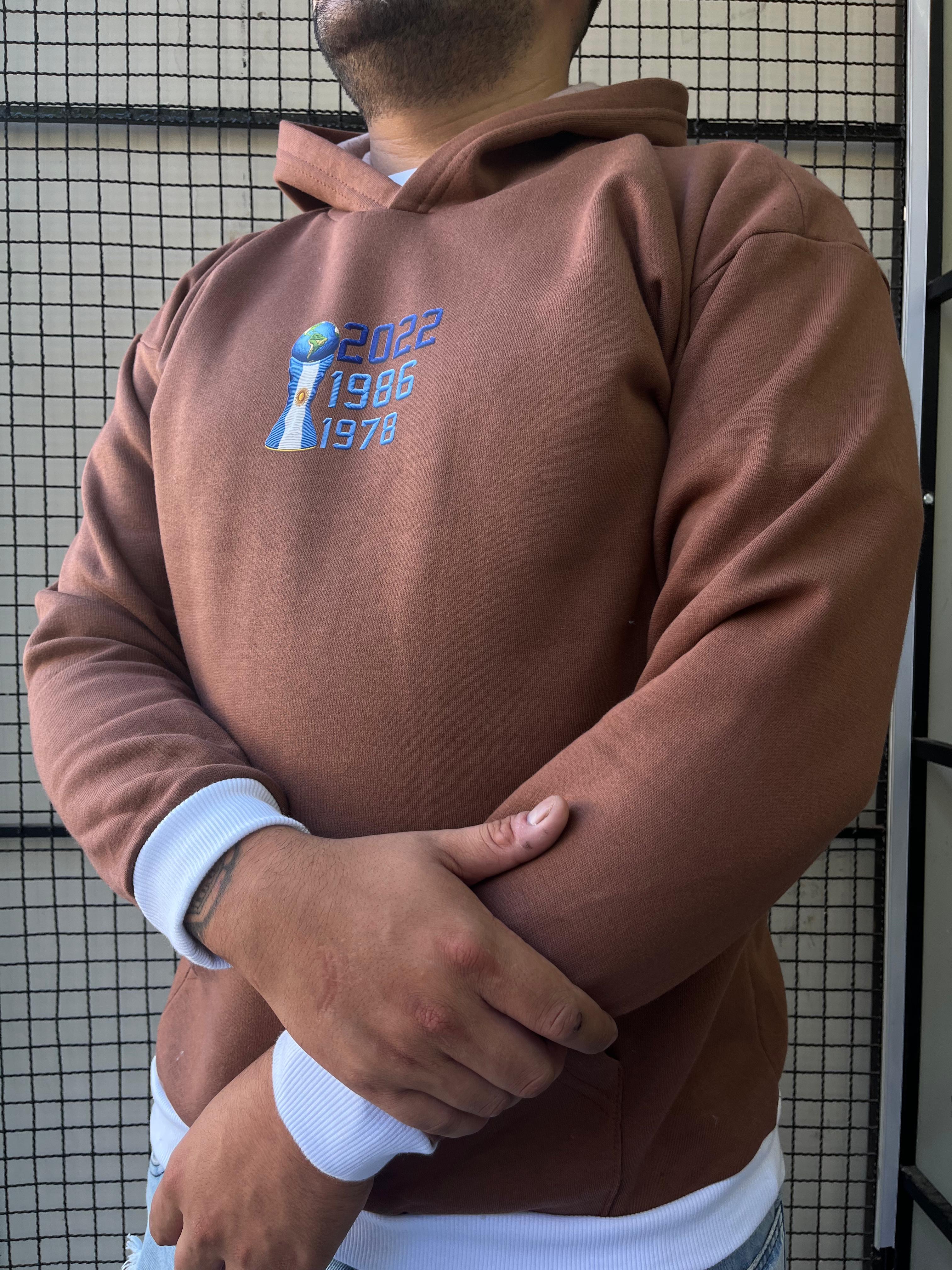 Buzo Doble Estampa - 7bb883bf-121a-4422-bd71-d9afa6227c7c.jpeg