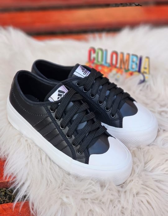 Zapas Adi Nissan Dama - Imagen 2