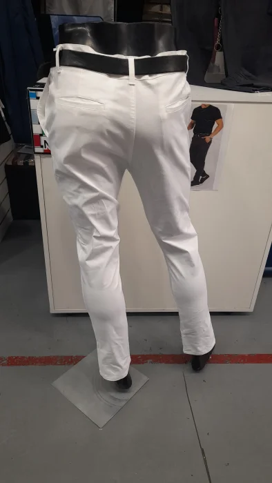 Pantalón Chino Color Blanco