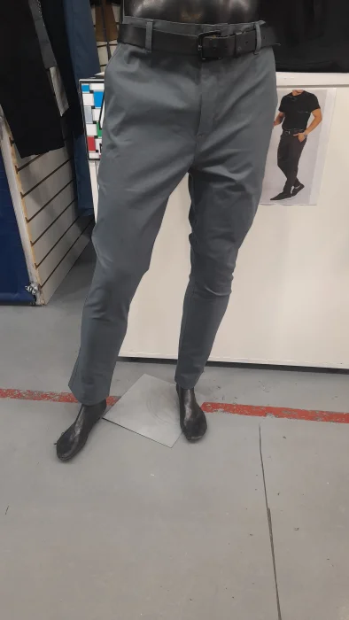 Pantalón Chino Gris Oscuro