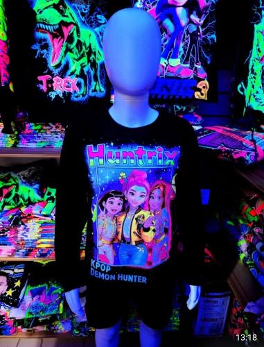 Remeras Manga Larga Untrix Pop Brillan Oscuridad - Miniatura 1