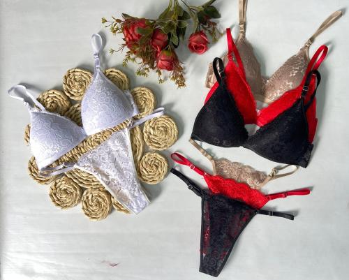 Conjunto Triangulito de Encaje