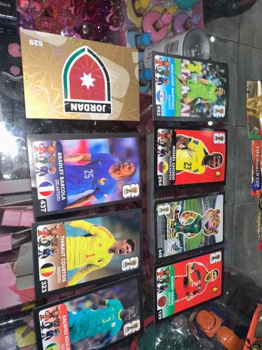Paquete de Figuritas de 8 Unidades Cada Paquete - Miniatura 3