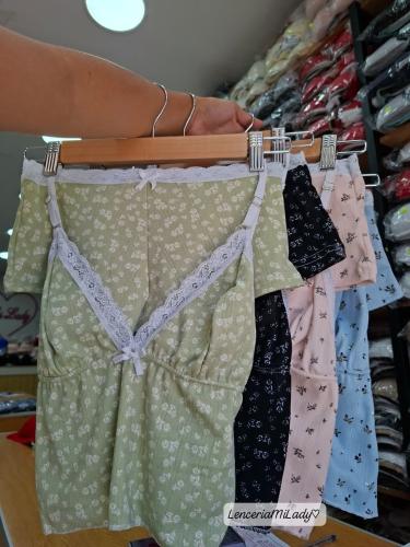 Pijama Floreado
