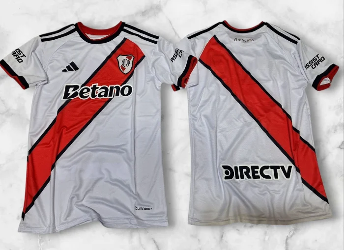 Camiseta River 2026 / 27