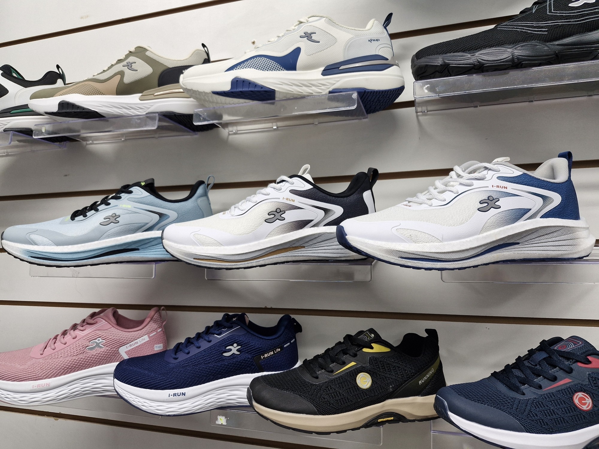 Zapatillas Deportivas Irun - Imagen 2
