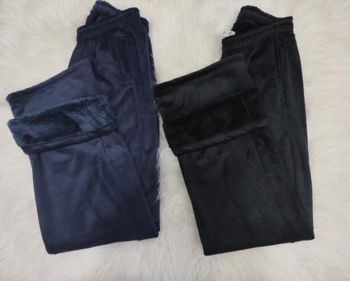 Pantalon Corderito con Piel