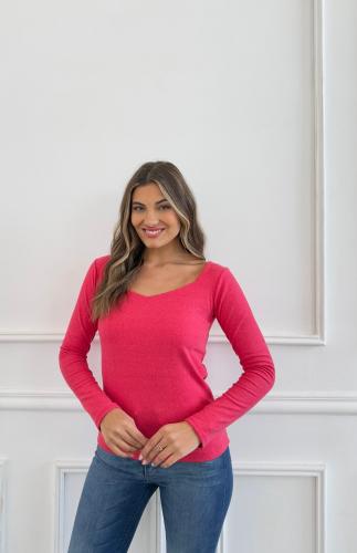 Remera Darlon"cuello Diamante"