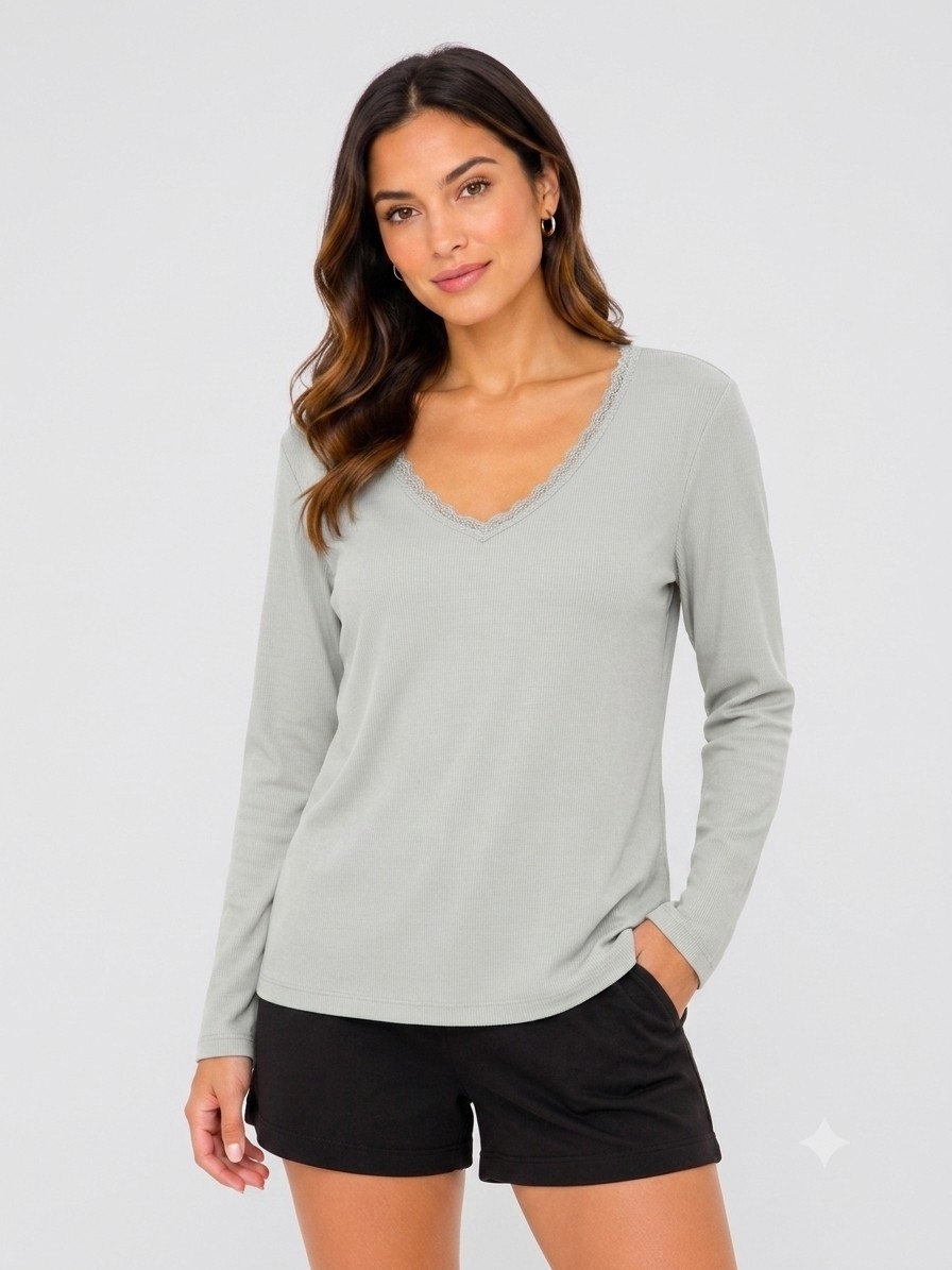 Remera Escote V con Puntilla - Imagen 2