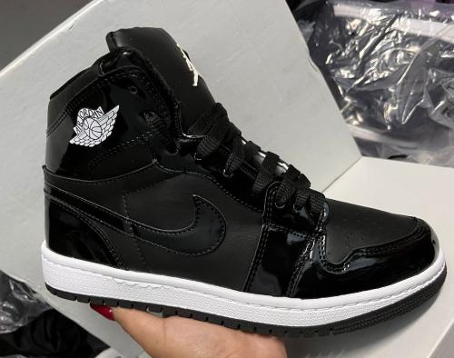 Zapatillas Jordan Charol