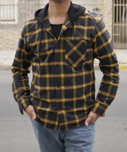 Camisa con Capucha