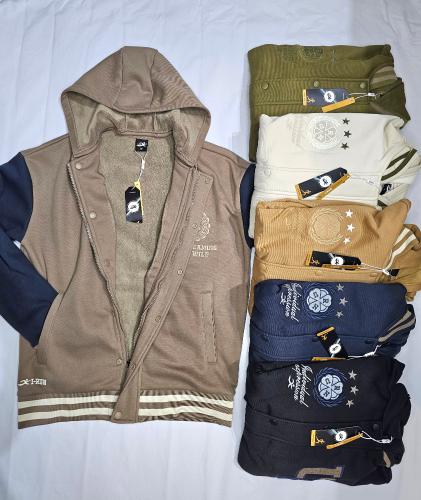 Campera Universitaria con Piel