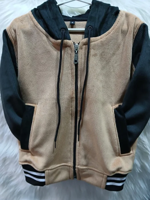 Campera Universitaria de Corderoy