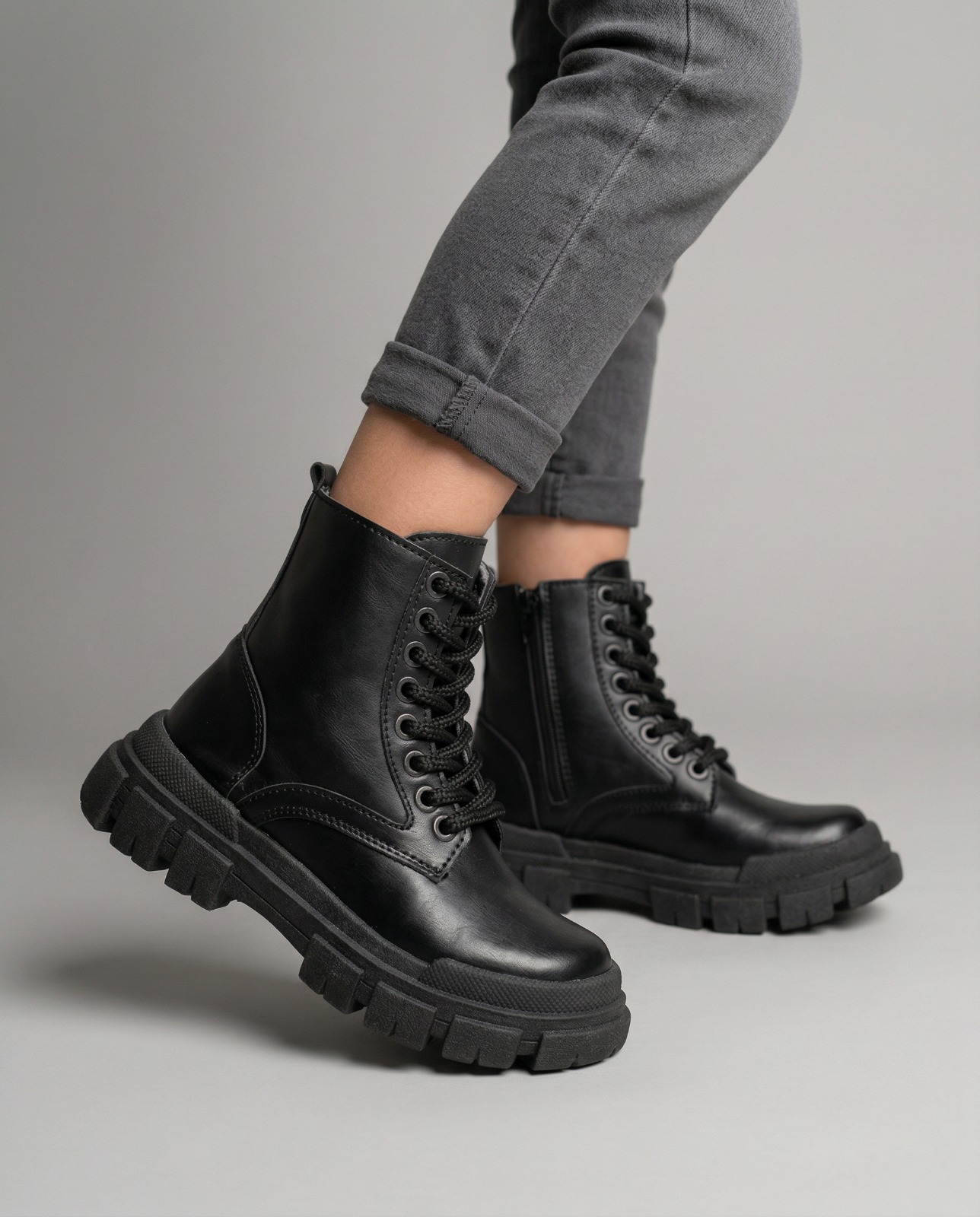 Borcegos Nena Lisos Eco Cuero con Cierre Lateral Calzado Infantil Moderno - WhatsApp%20Image%202026-04-17%20at%2011.40.31pp.jpeg