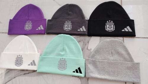 Gorros Deportivos - Miniatura 2
