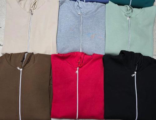 Campera Frisa Invisible, Talle Especial - Miniatura 5