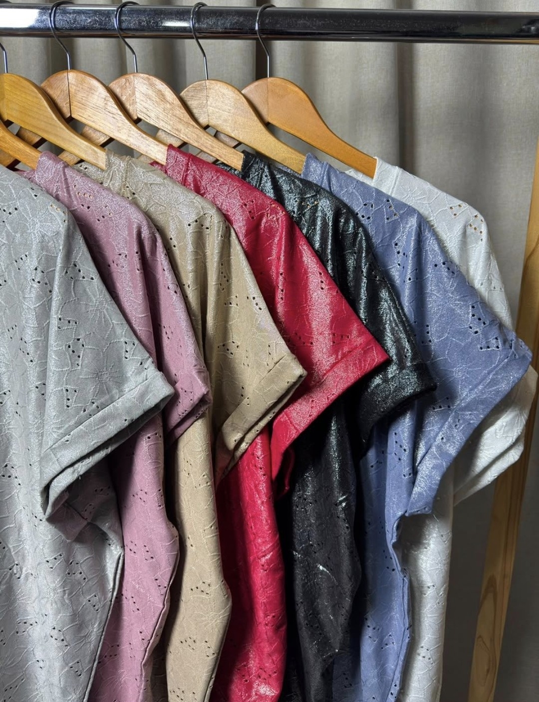 Remera Broderie Foil - Imagen 6