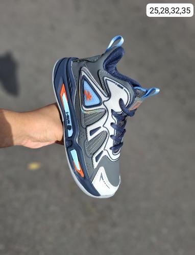 Zapatillas de Niños 25 al 36 Estilo Botita - Miniatura 3