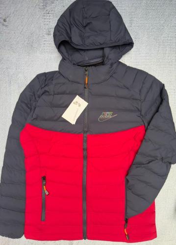  Campera Nike Water Importada  Térmica con Piel y Capucha Desmontable - Miniatura 2
