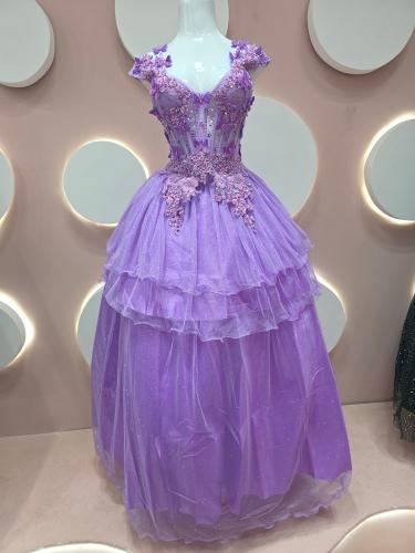 Vestidos de 15 con Mariposas - Miniatura 3