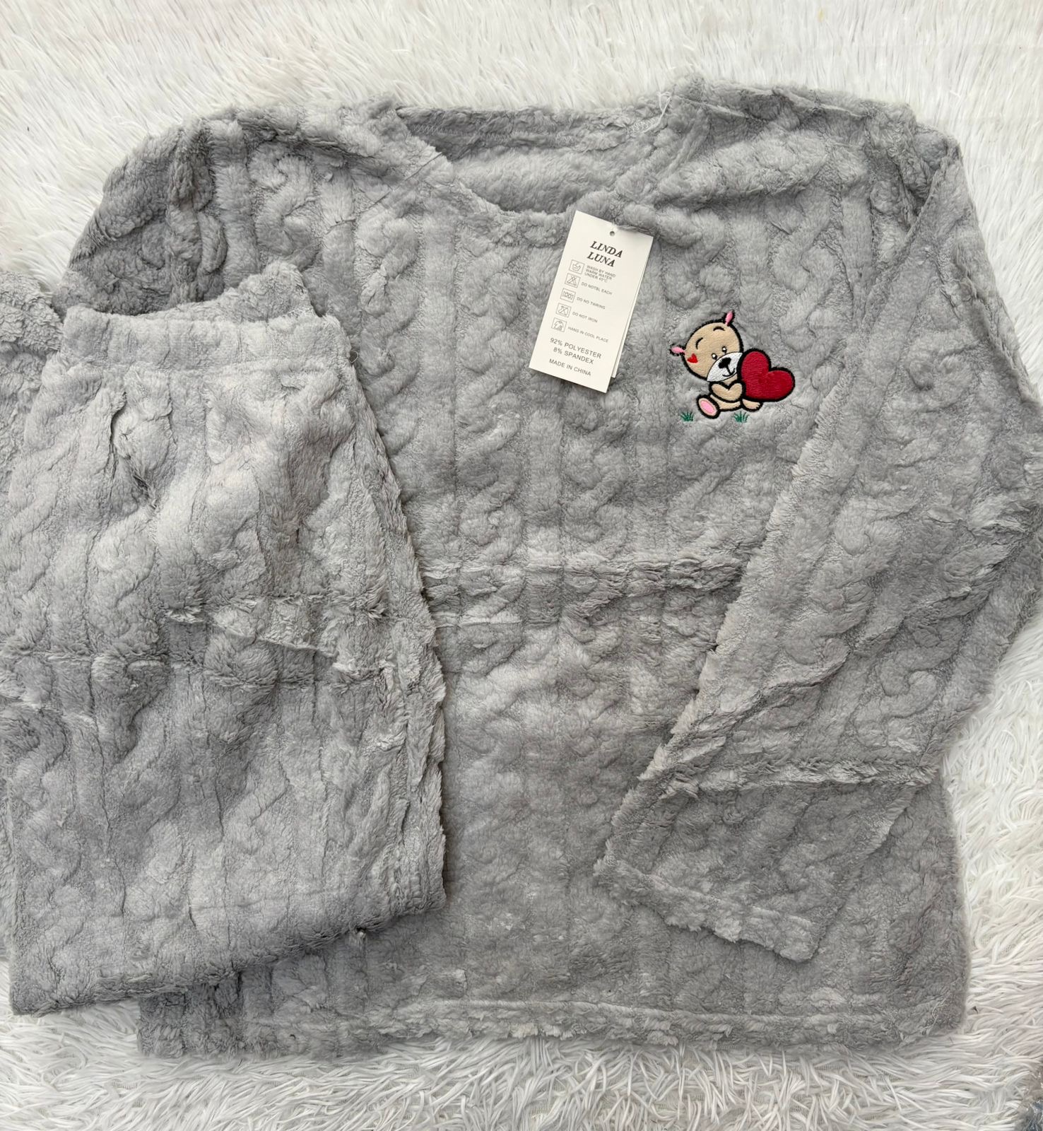 Pijama 2p de Polar - cce4f3d3-1f1f-4949-97ac-5aa107d39348.jpeg