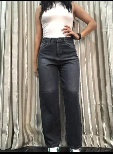 Jeans Mom